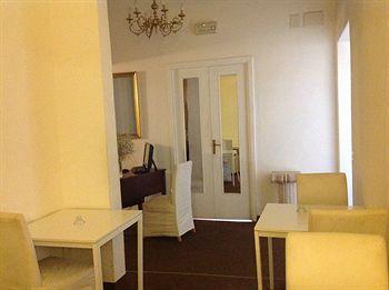 The Travelers Home Рим Екстер'єр фото